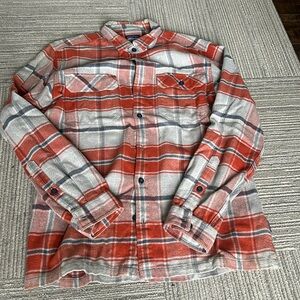 Patagonia Men’s Flannel Shirt. Size Medium